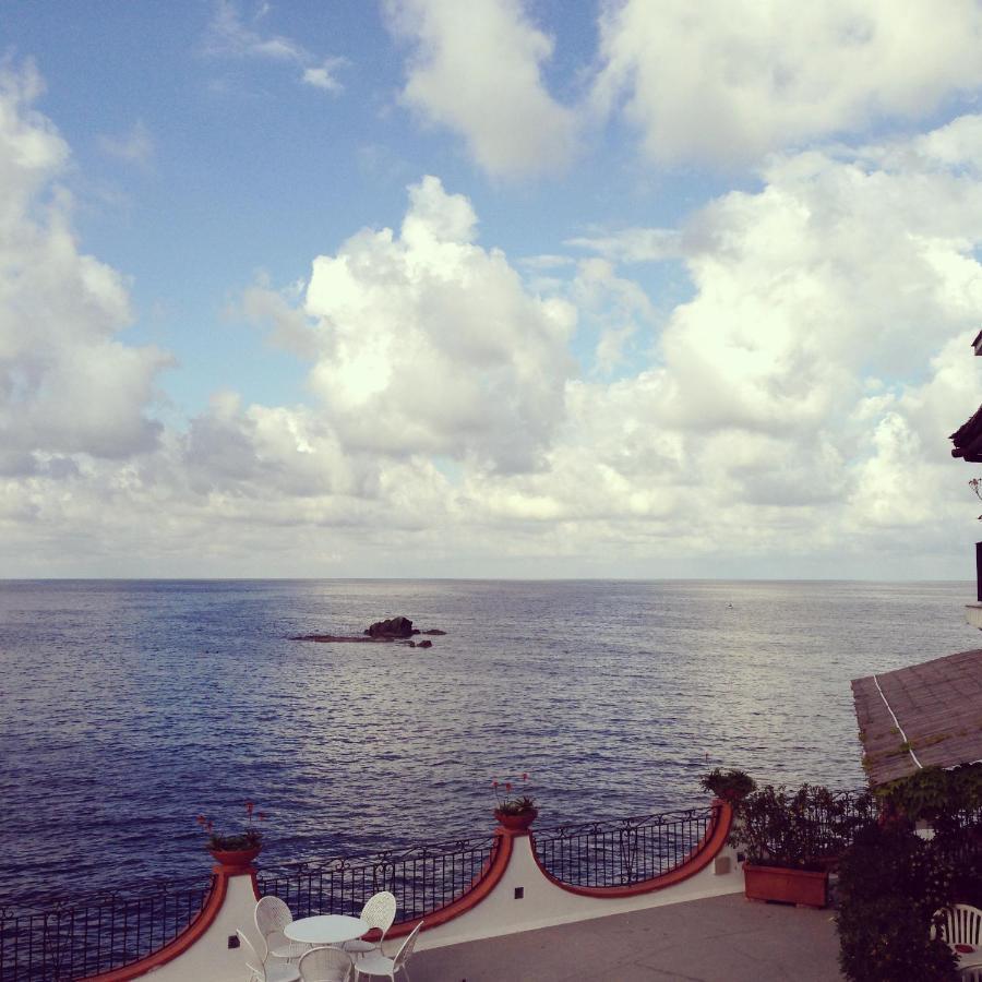Hotel Umberto A Mare Forio  ภายนอก รูปภาพ